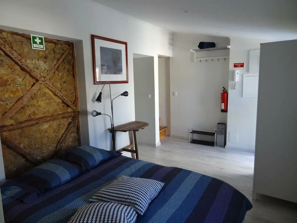 Oliveirinha Otel Lisboa 0*,